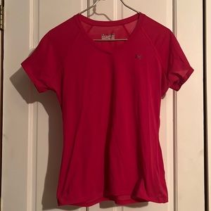 Under Armour semi fitted - v-neck workout tshirt - women’s size medium - pink